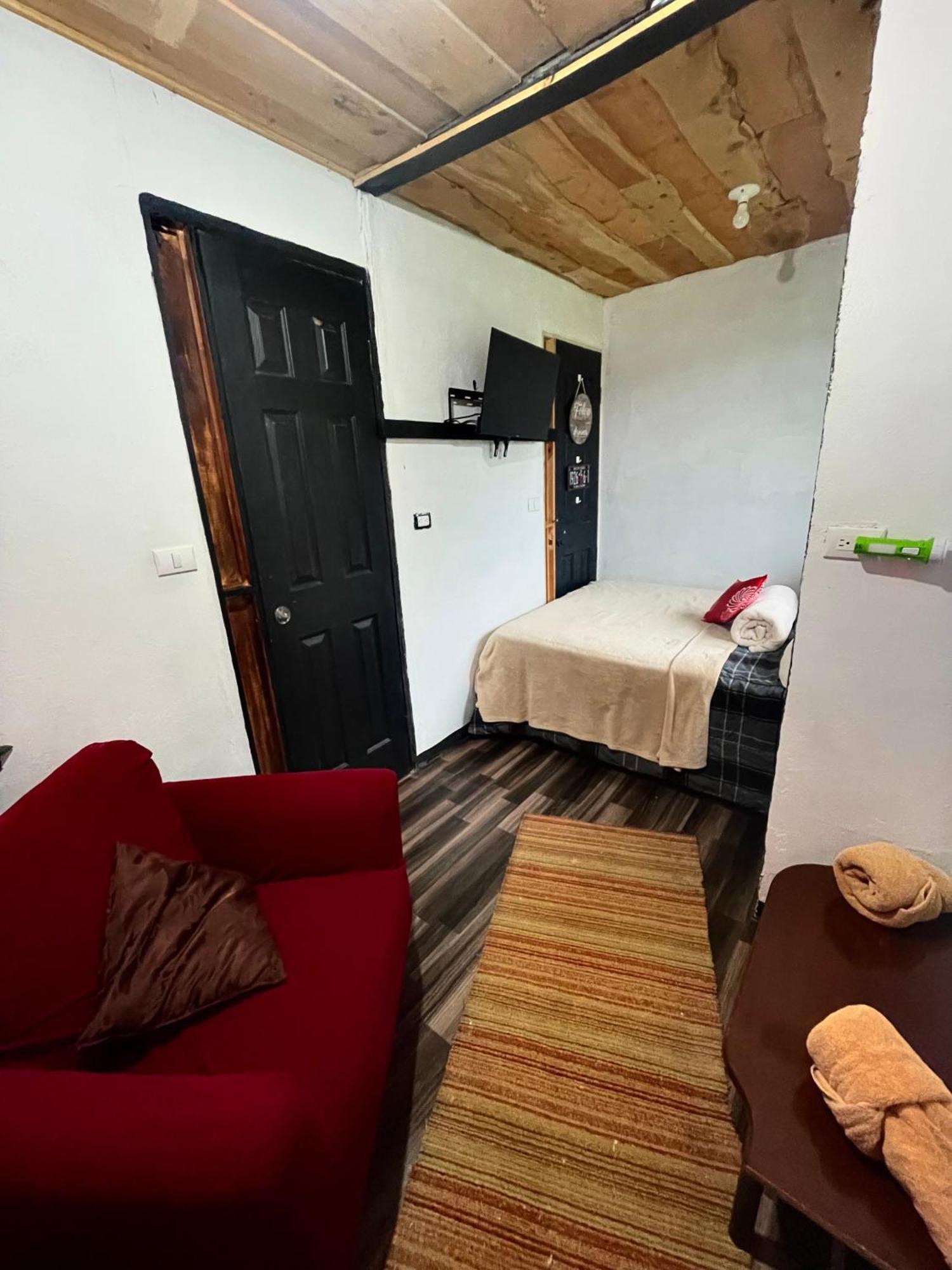 Poas Volcano Rooms Fraijanes Εξωτερικό φωτογραφία