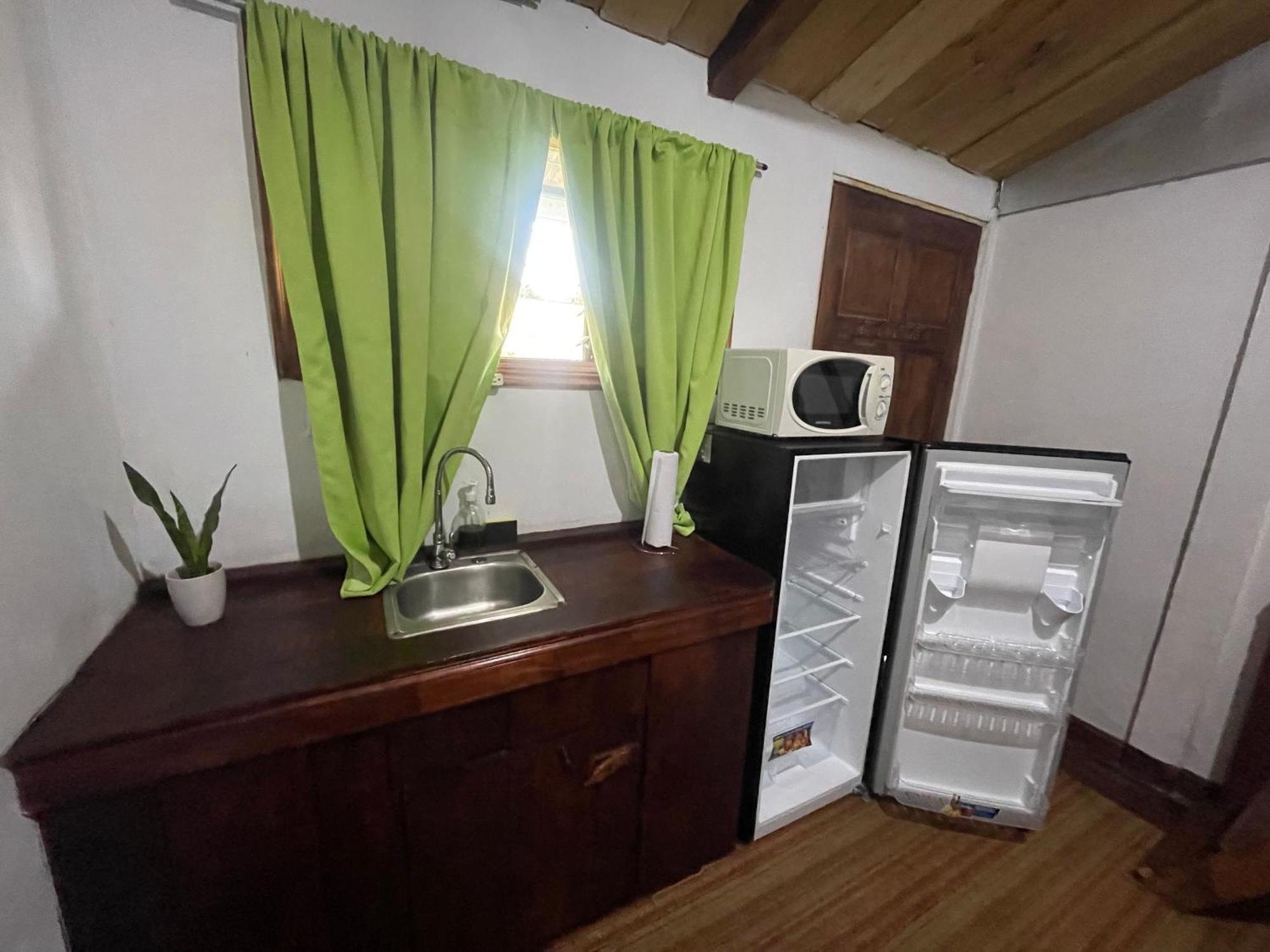 Poas Volcano Rooms Fraijanes Εξωτερικό φωτογραφία